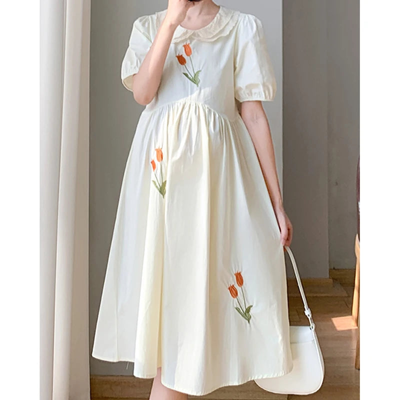 Sweet Embroidered Doll Collar Short Sleeve Medium Length Dress
