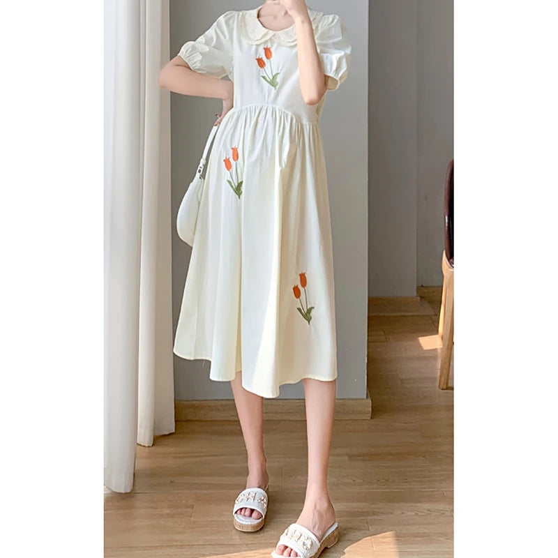 Sweet Embroidered Doll Collar Short Sleeve Medium Length Dress